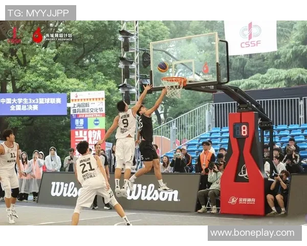 上海篮球队在城市联赛中以96分稳居积分榜首位展现强劲实力