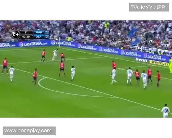 足球明星过人技巧深度解析视频带你领略足球魅力与技术之美 足球明星过人技巧深度解析视频带你领略足球魅力与技术之美